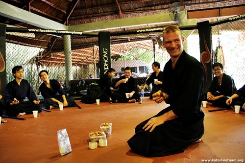 Katori Kenjutsu training Shobukan dojo Vietnam